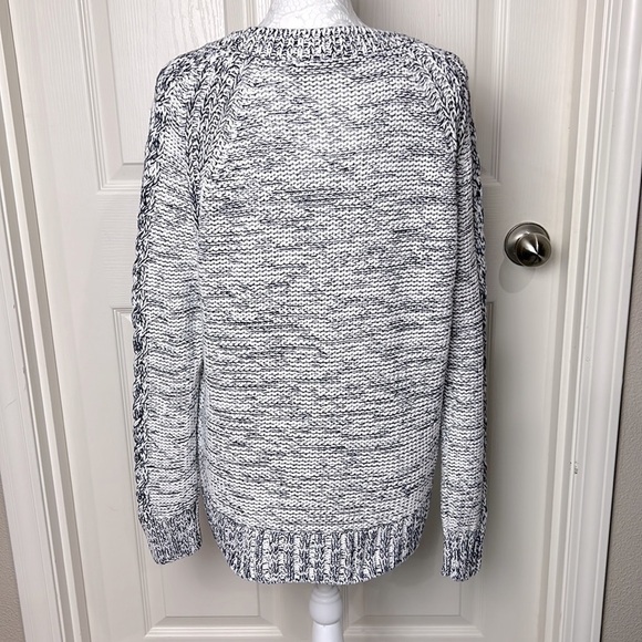 Gap Cable Knit Navy White Crew Neck Raglan Sleeve Sweater Top - Size Large - Picture 2 of 14